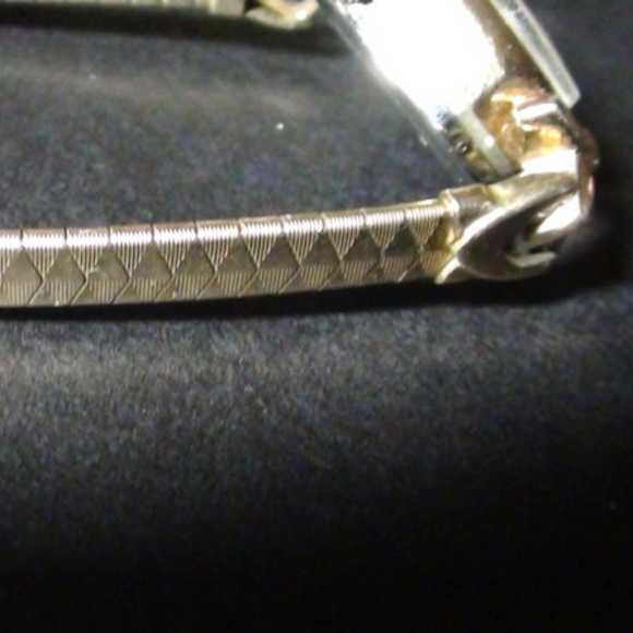 Vintage Elgin Swiss Wrist Watch 17 JEWELS Mechanic main image 8